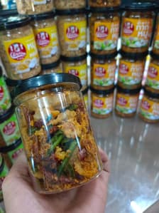 Pork crackling chili paste, traditional recipe